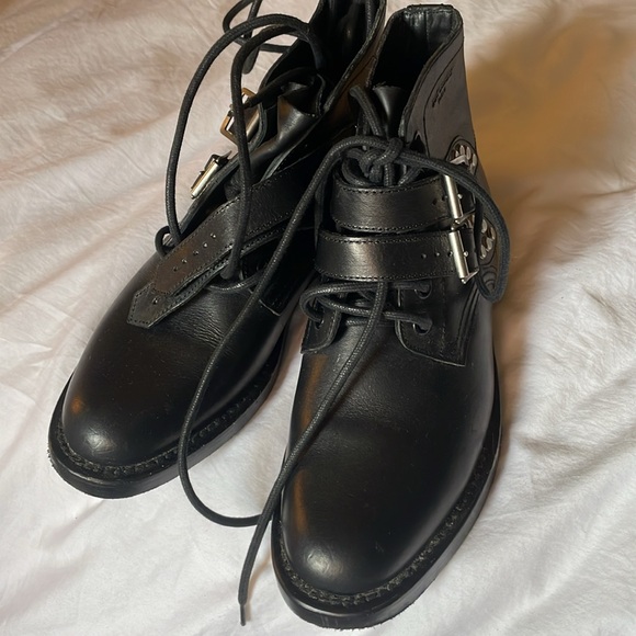 Saint Laurent Black Boots 35.5, like new - Picture 3 of 4